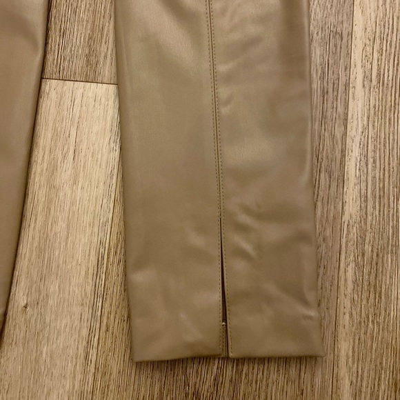 FAUX LEATHER LEGGINGS💕NWT - Picture 12 of 14